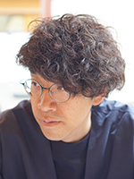 감독